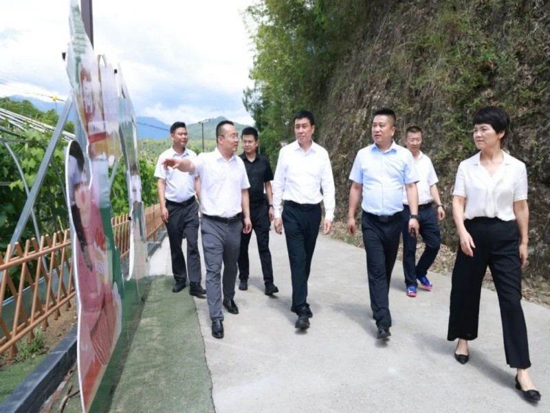 261753499549129945.jpg 4.jpg