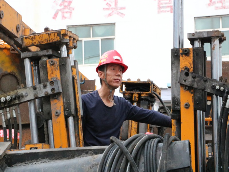 241756000937607649.jpg 2.jpg